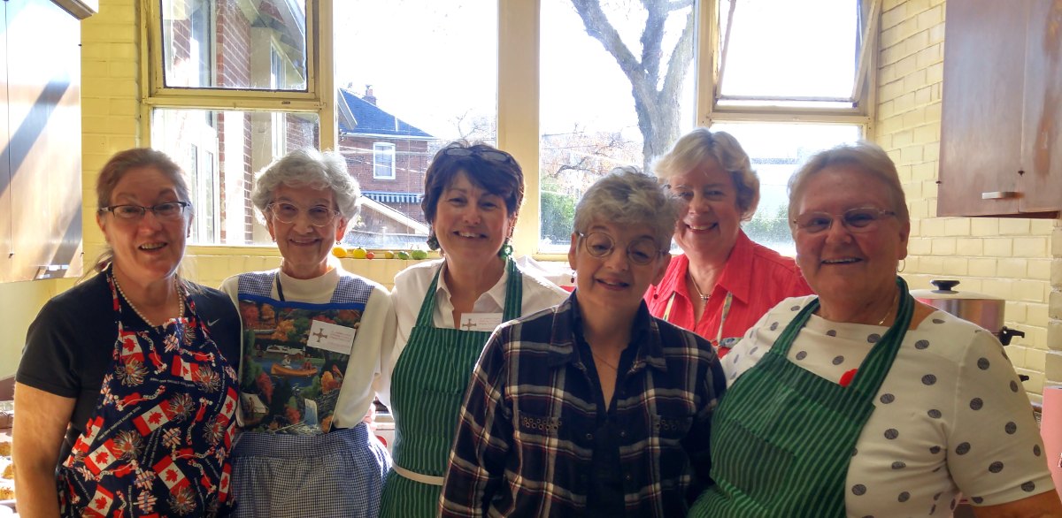 160 luncheons prepared, and they're still smiling. L to R: Mary Turner, Ruth Bates, Heather Conolly, Jan Goodman, Betty Crichton and Diane Gray. Photo by Karli Vezina.
