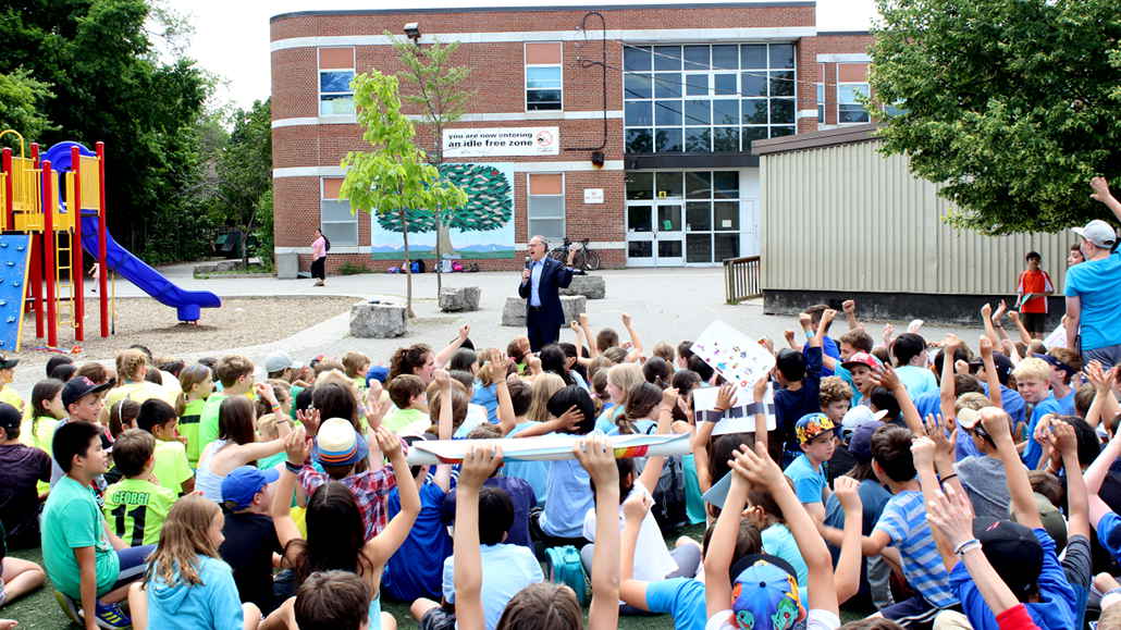 MP Rob Oliphant talks to students at Northlea Elementary.