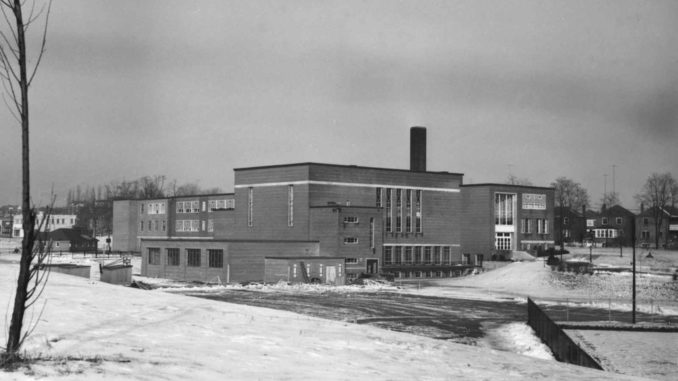 Leaside High