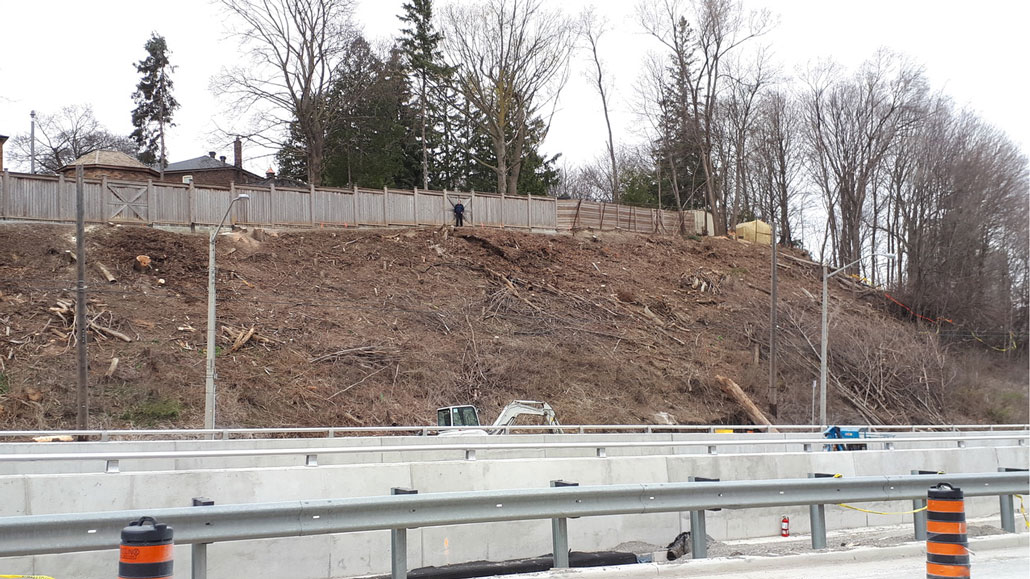 On Eglinton Avenue East, east of Brentcliffe Road the East Portal is the point where the LRT emerges from the tunnel to the west, and is above ground on the east. A retaining wall will be constructed on the north side of Eglinton to hold and stabilize the embankment created from the newly widened road. Photo Geoff Kettel.