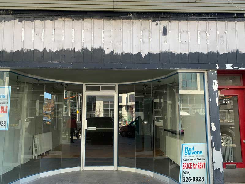Photo of a store on Bayview.