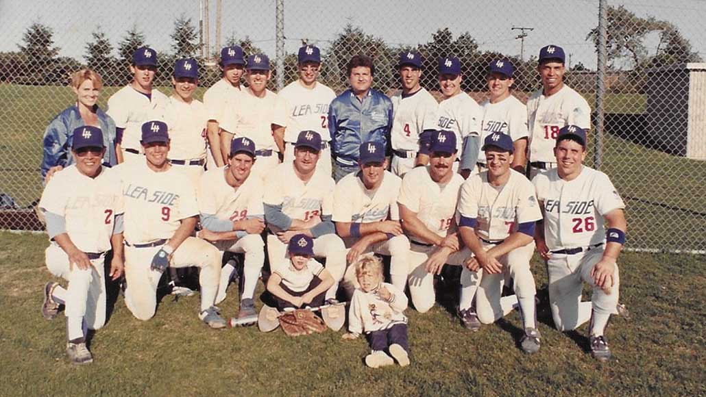 Photo of the The 1988 Seniors baseball team.