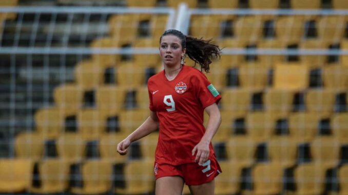 Kayla Briggs Athlete of the Year (2022). Photo Soccer Canada.