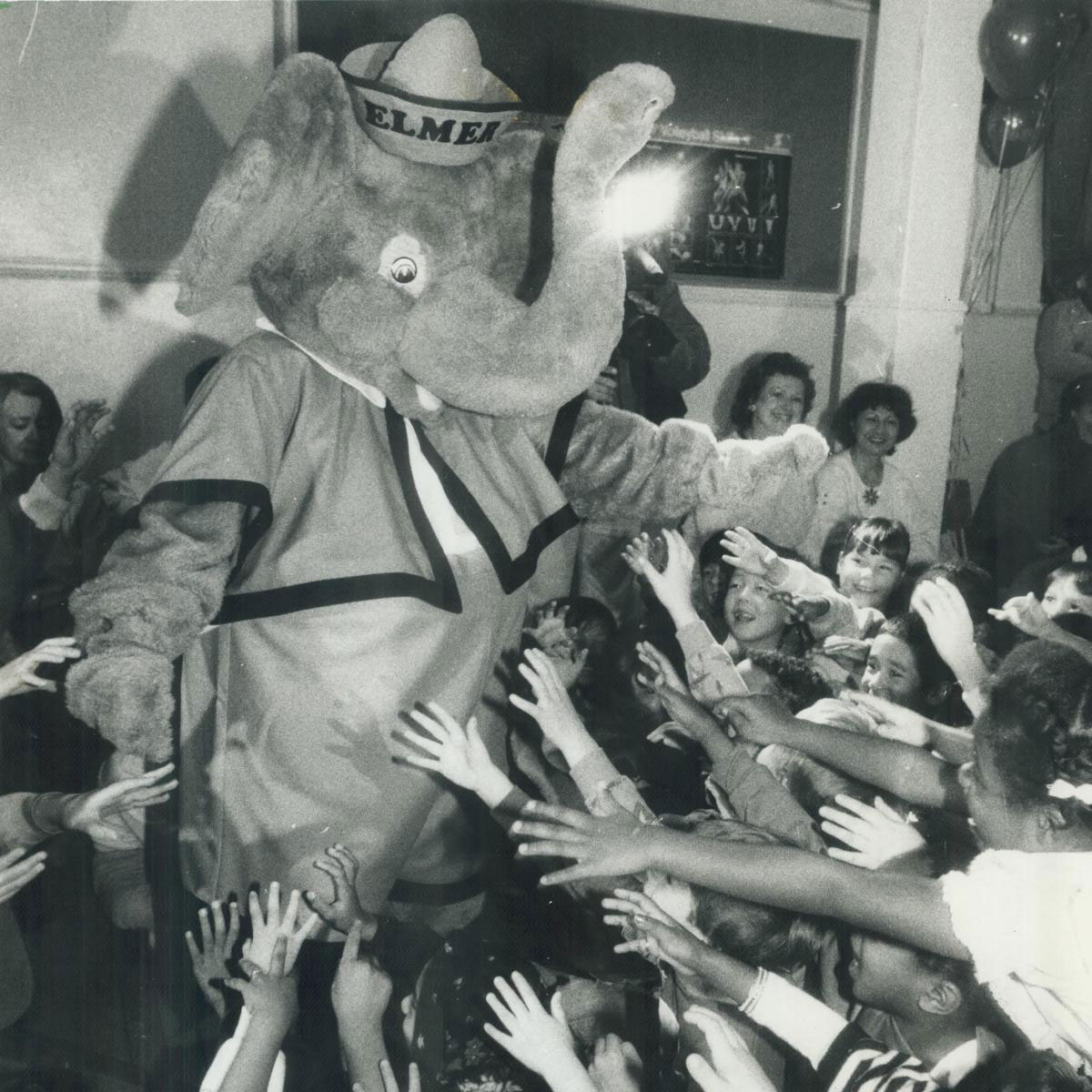 Elmer celebrates his 40th birthday with Ontario school children. ORONTO STAR, OCT. 27, 1987.
